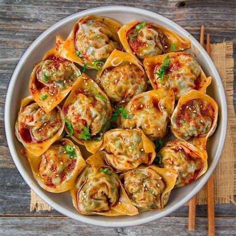  Liaoyuan City's Spicy Steamed Dumplings: Are You Ready for an Explosion of Aromatic Spiciness and Tender, Juicy Goodness?